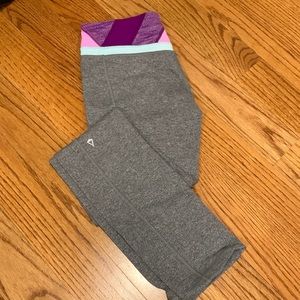 Ivivva leggings (brand created by Lululemon for kids).